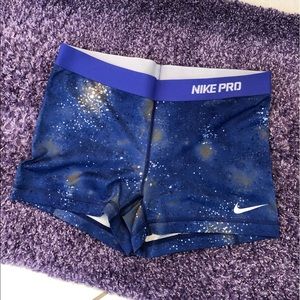 Nike Pro